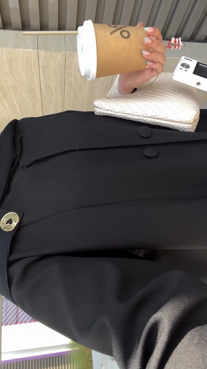 عباية لينا بأزرار أمامية وكسرات