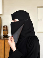 نقاب مبطن حرير